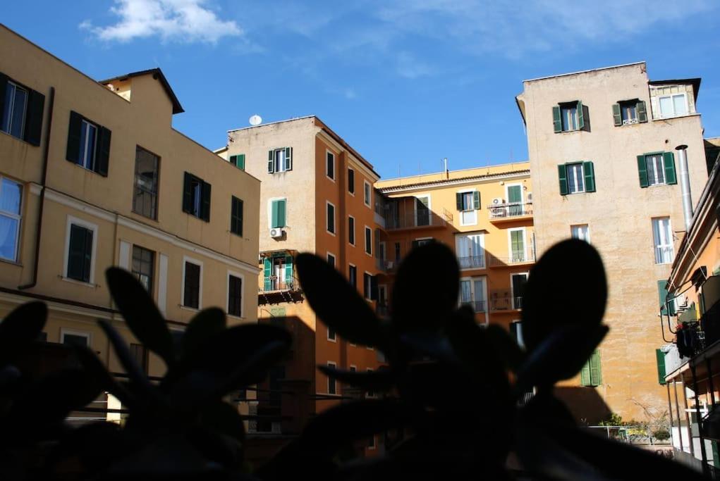 Colosseo Vintage Apartment Рим Экстерьер фото
