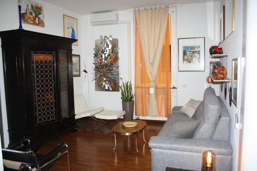 Colosseo Vintage Apartment Рим Экстерьер фото