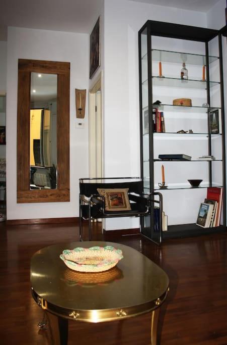 Colosseo Vintage Apartment Рим Экстерьер фото