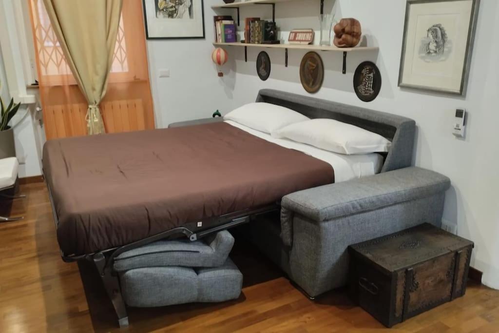 Colosseo Vintage Apartment Рим Экстерьер фото