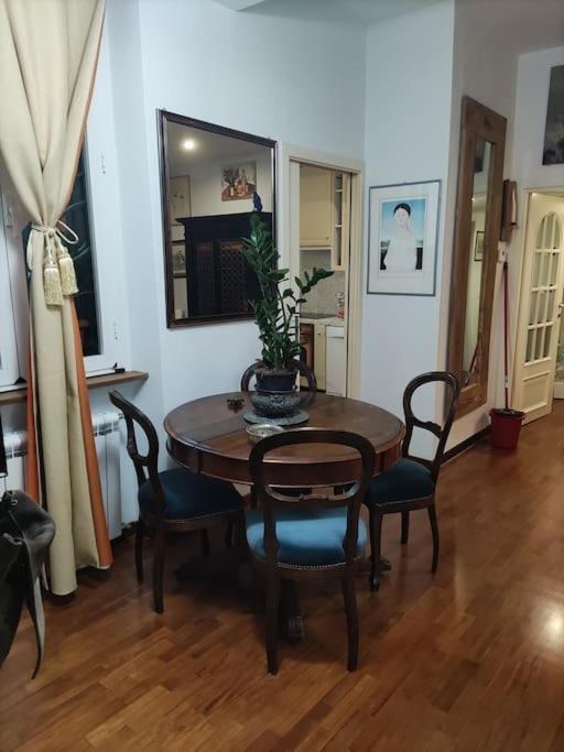 Colosseo Vintage Apartment Рим Экстерьер фото