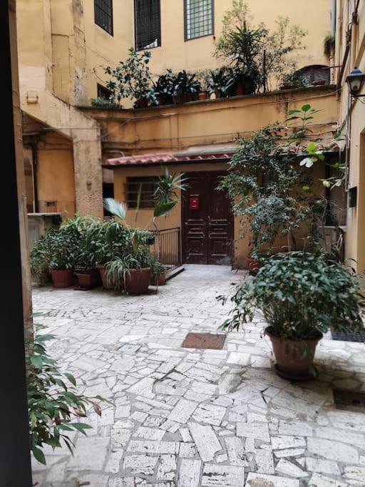 Colosseo Vintage Apartment Рим Экстерьер фото